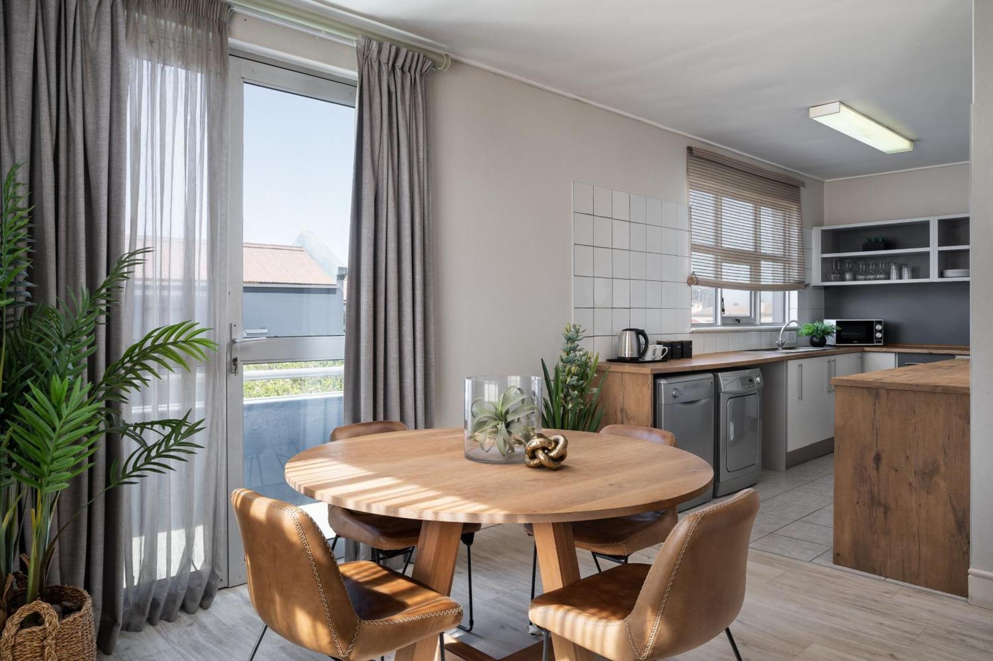 Protea Hotel By Marriott Walvis Bay Indongo Екстер'єр фото