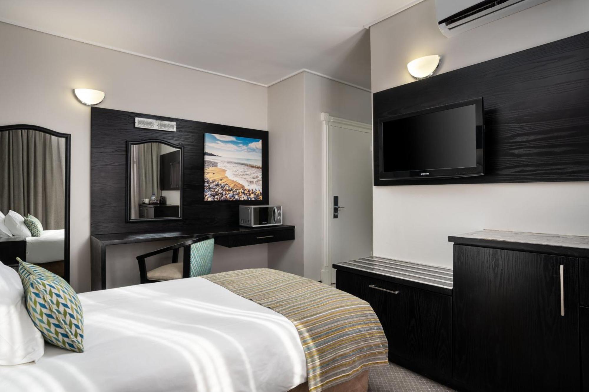 Protea Hotel By Marriott Walvis Bay Indongo Екстер'єр фото