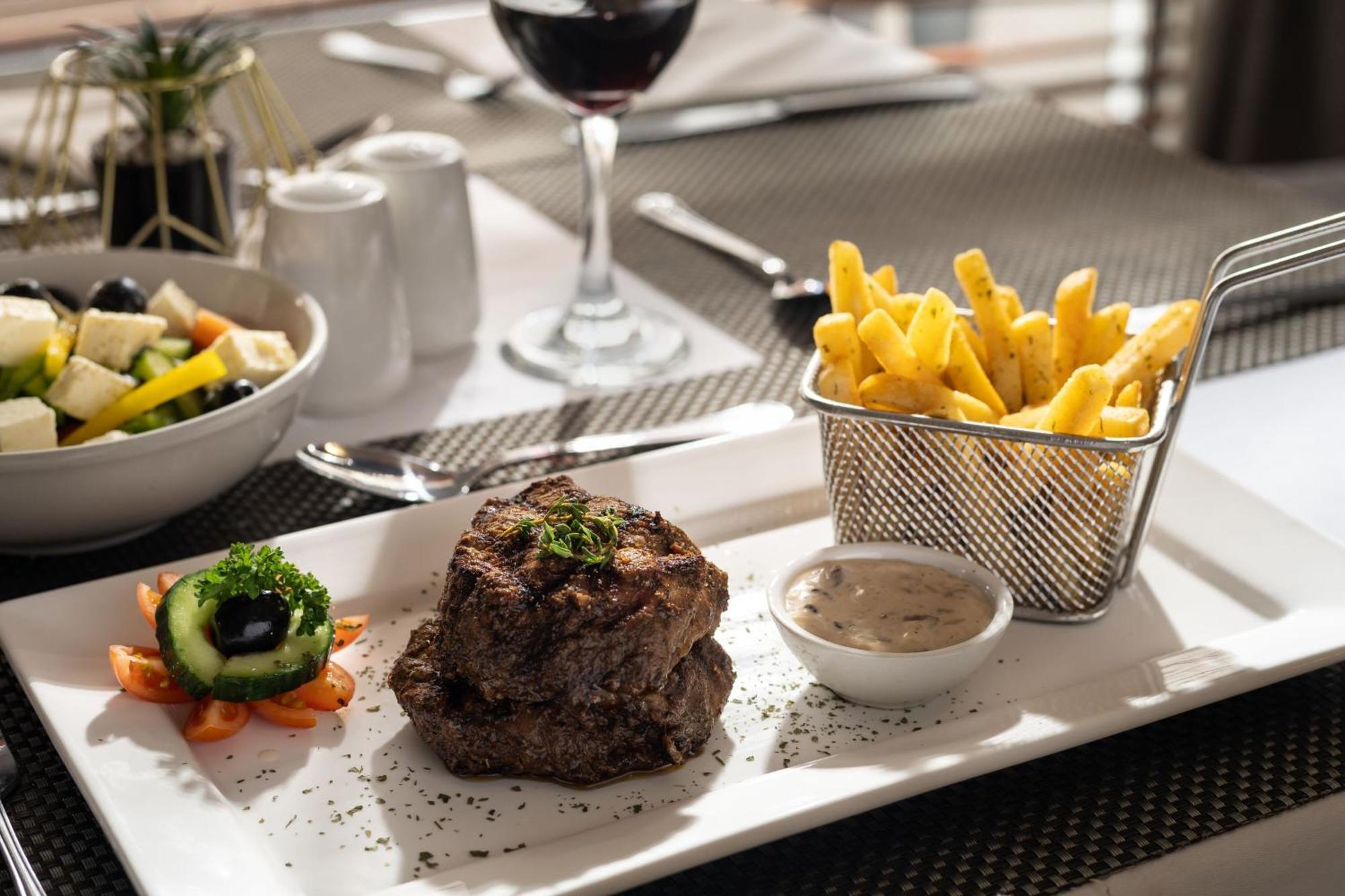 Protea Hotel By Marriott Walvis Bay Indongo Екстер'єр фото