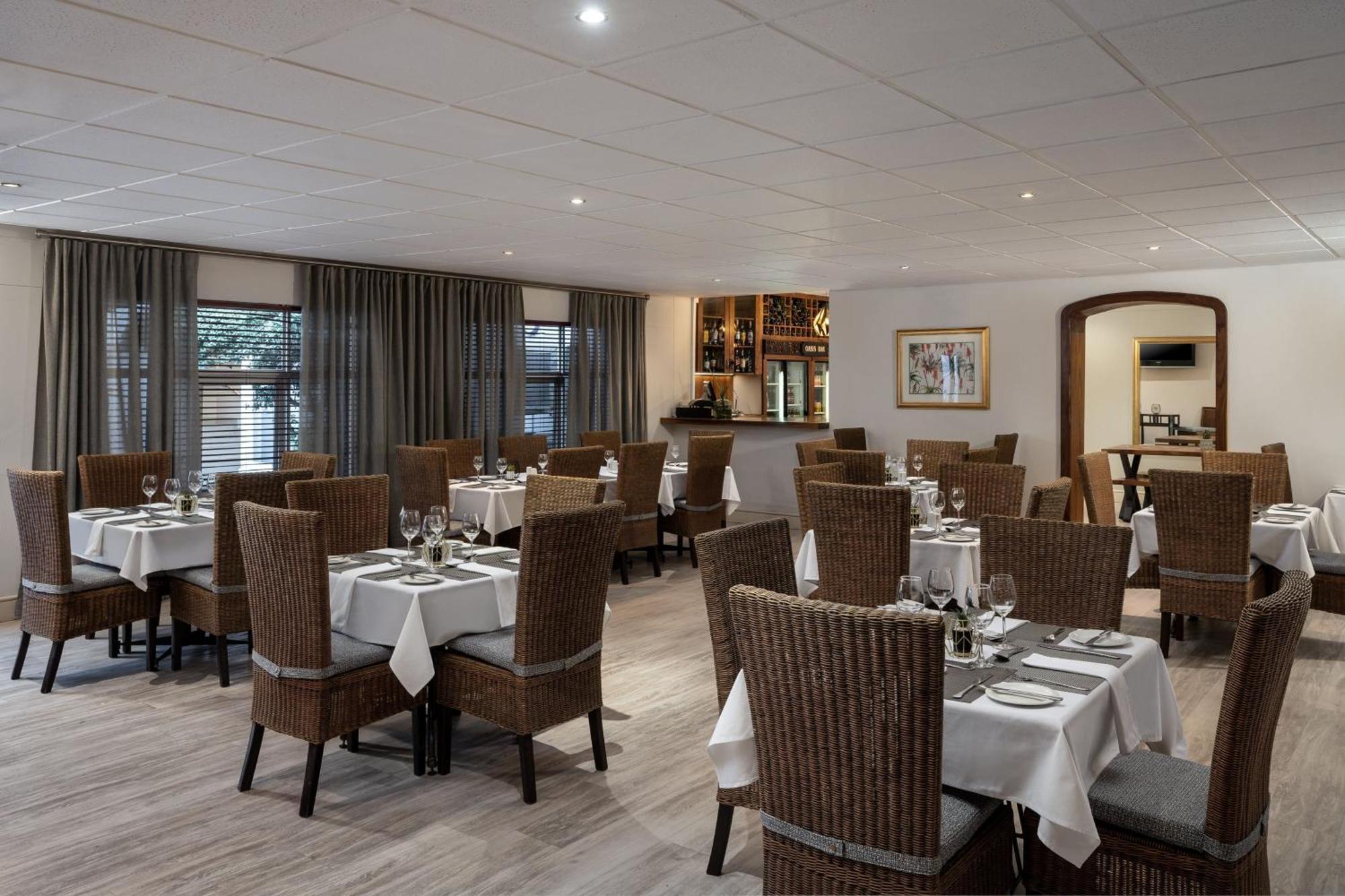 Protea Hotel By Marriott Walvis Bay Indongo Екстер'єр фото