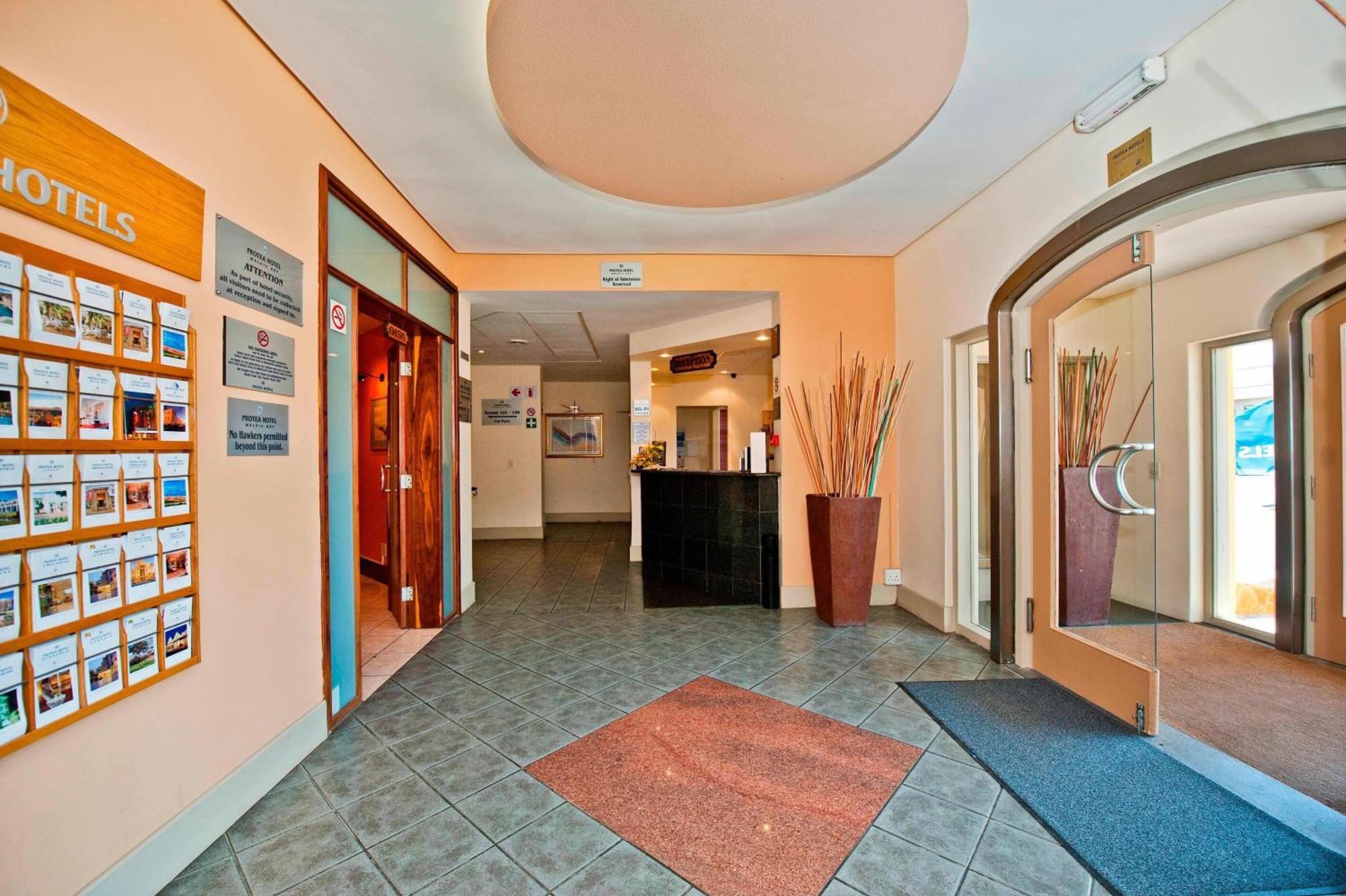 Protea Hotel By Marriott Walvis Bay Indongo Екстер'єр фото