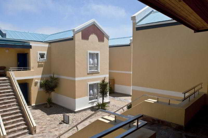 Protea Hotel By Marriott Walvis Bay Indongo Екстер'єр фото